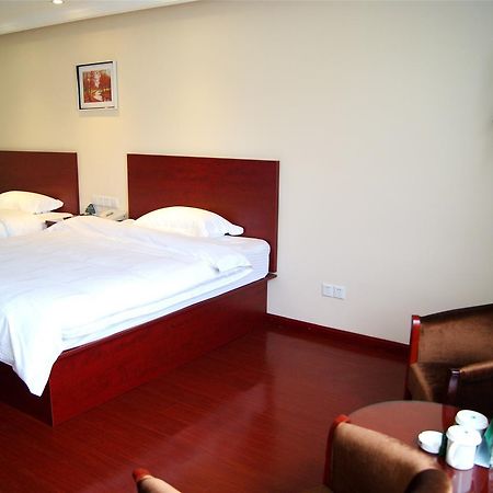 Greentree Inn Shandong Qingdao Development District Sdust Express Hotel Εξωτερικό φωτογραφία