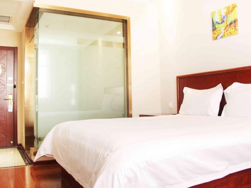 Greentree Inn Shandong Qingdao Development District Sdust Express Hotel Εξωτερικό φωτογραφία