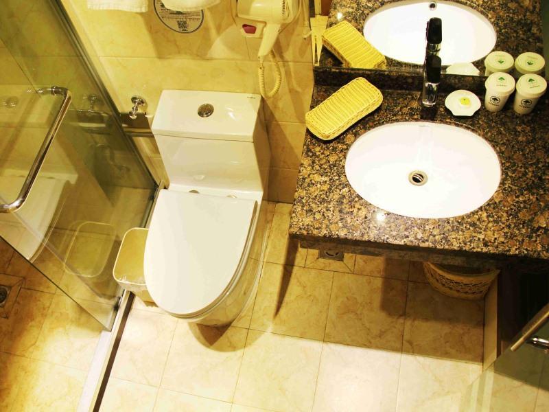 Greentree Inn Shandong Qingdao Development District Sdust Express Hotel Εξωτερικό φωτογραφία